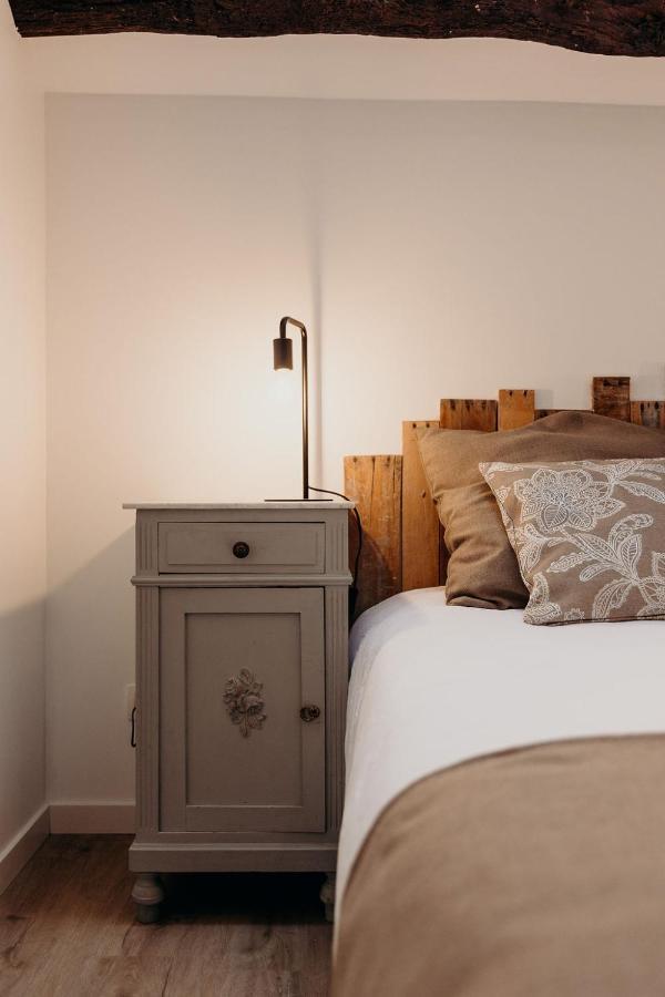 Aux Larges Pierres Apartment Anhee ภายนอก รูปภาพ